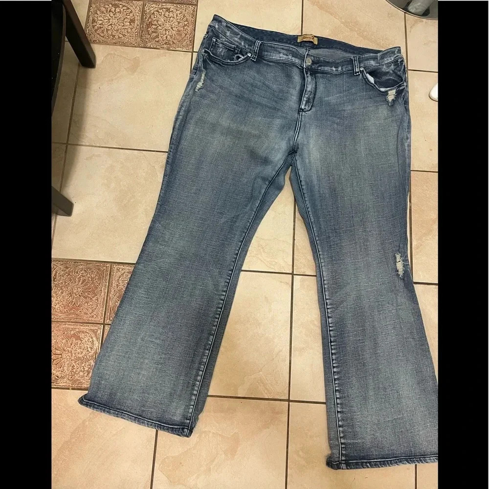 7Jeans gorgeous jeans 3X large size 24